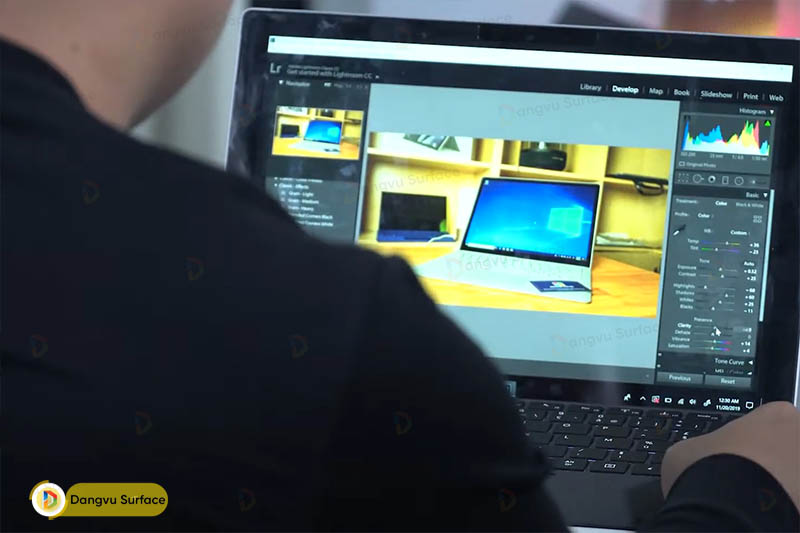 Hiệu năng cấu hình của Surface Pro 7 hơn hẳn 1 chiếc Laptop