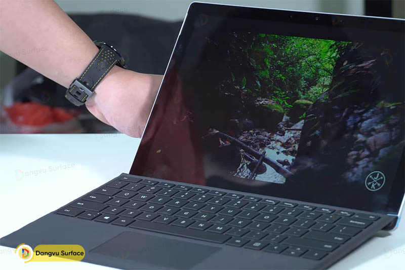 Surface Pro 7 - Laptop văn phòng số 1