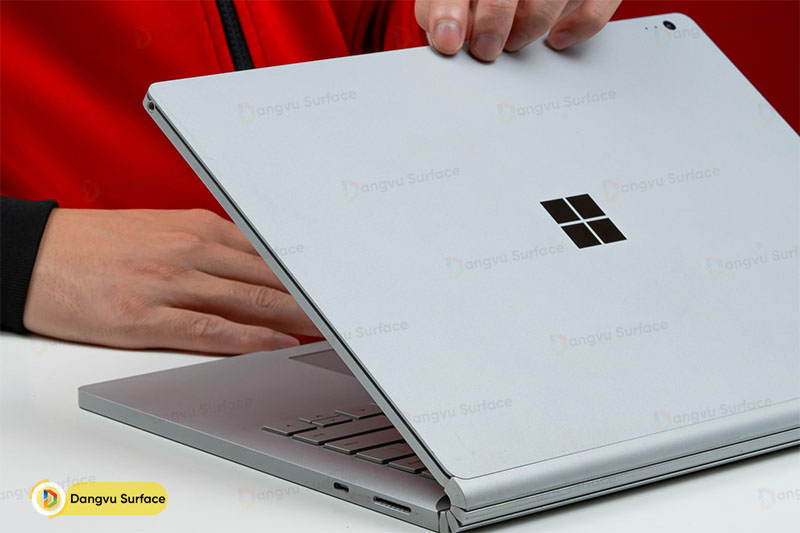 Thiết kế của các mẫu Surface Book vẫn là độc nhất tới thời điểm hiện tại
