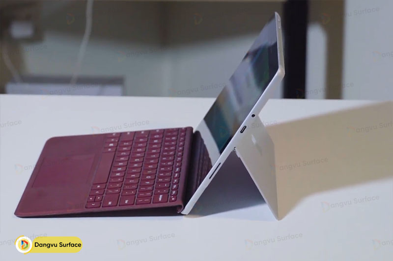 Chip Surface Go thuộc dạng yếu nhưng vẫn khá hơn nhiều đời Surface Cũ