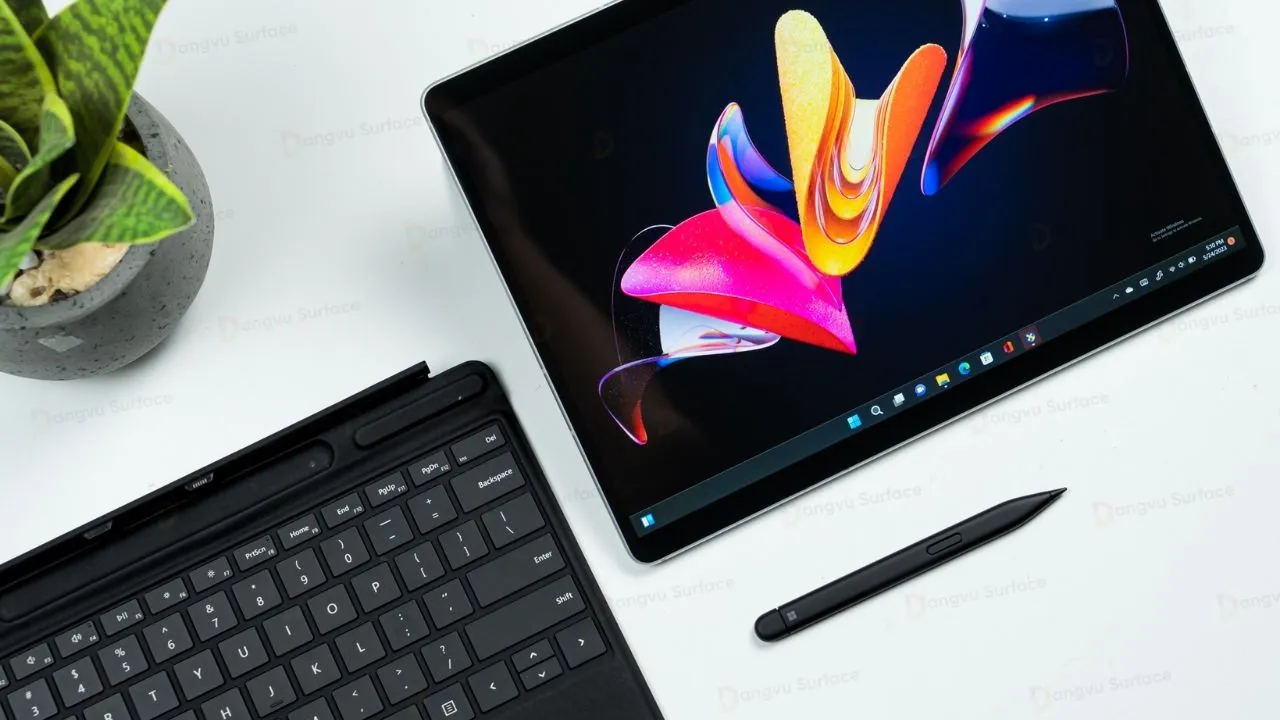 Phụ kiện đi kèm kết hợp với Surface Pro 9