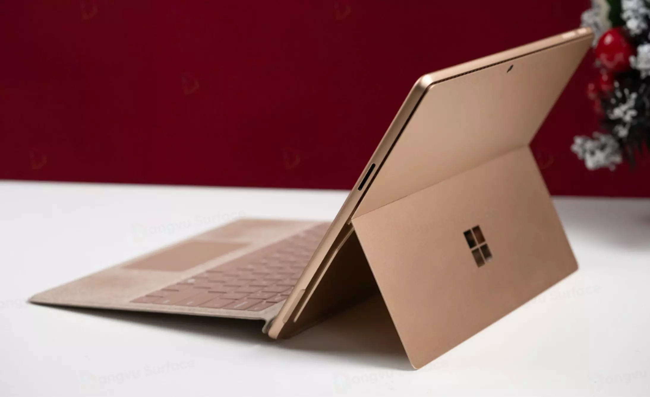 Thiết kế Surface Pro 11 Dune