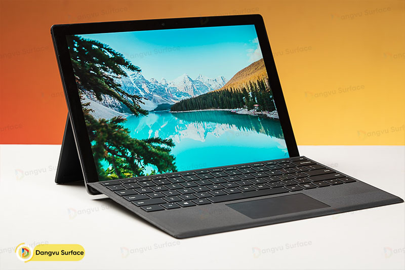 Nếu bạn thích một dòng máy khỏe hơn Surface Go thì có thể lựa chọn Surface Pro