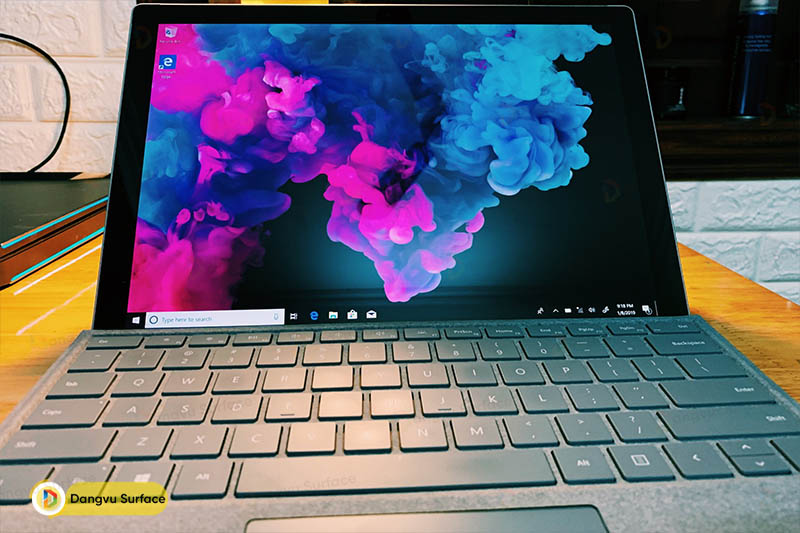 Thiết kế cũng là 1 yếu tố quyết định lên giá thành của một chiếc Laptop