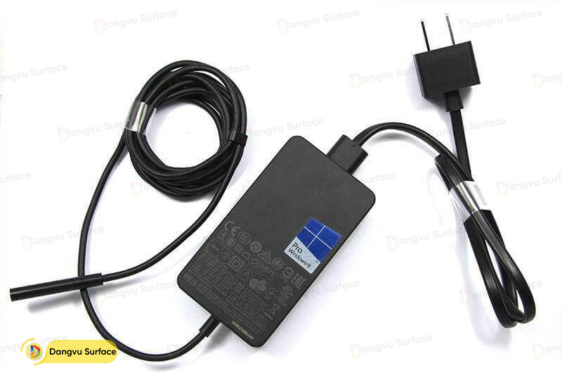 Hãy chắc chắn rằng bạn đang sử dụng sạc Pin chính hãng