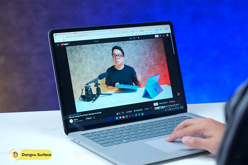 Touchpad trên Surface Laptop Studio rất nhanh nhạy
