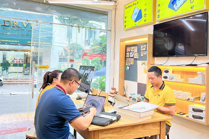 Máy mua tại Đăng Vũ cứ hỏng thì mang qua cửa hàng bảo hành thôi