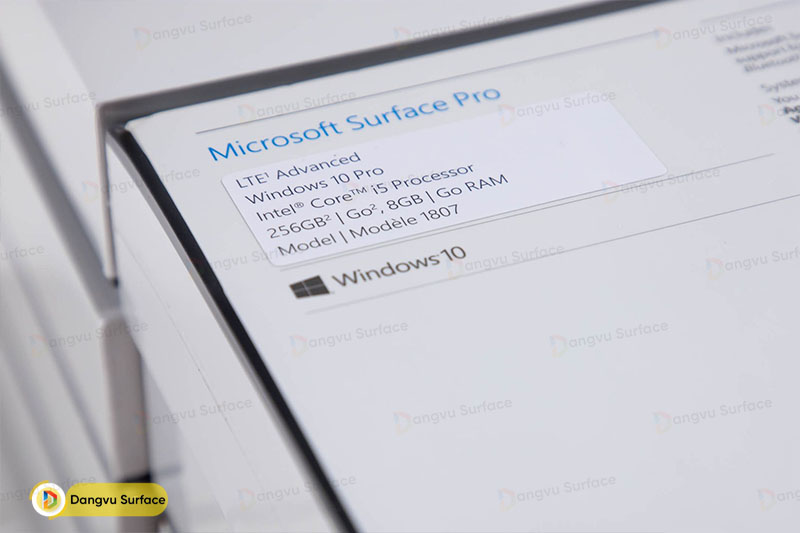 Hiện nay bản Surface Pro 5 LTE hơi khó tìm kiếm