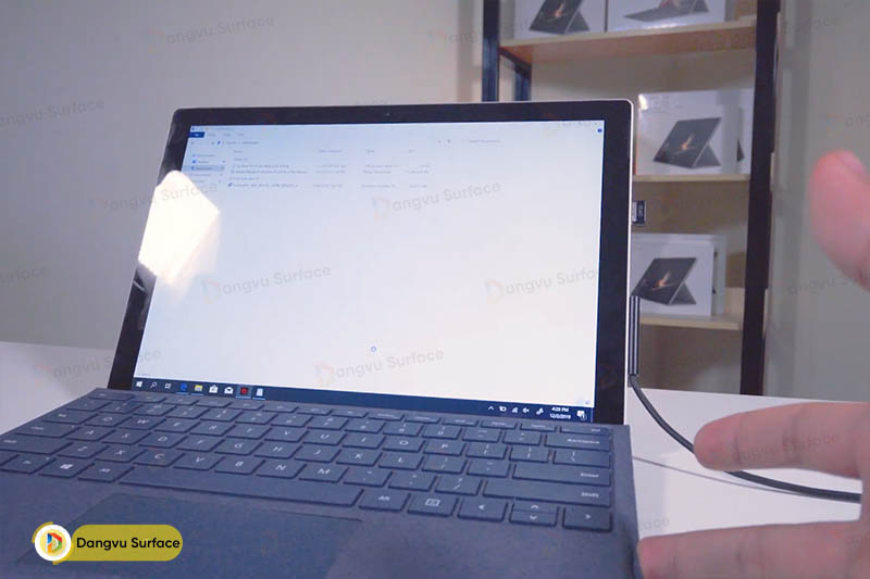 Surface Pro 6 về cơ bản vẫn là chiếc máy để làm việc