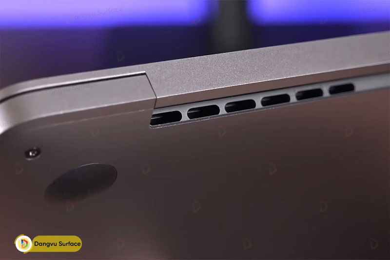 Bản lề của Macbook