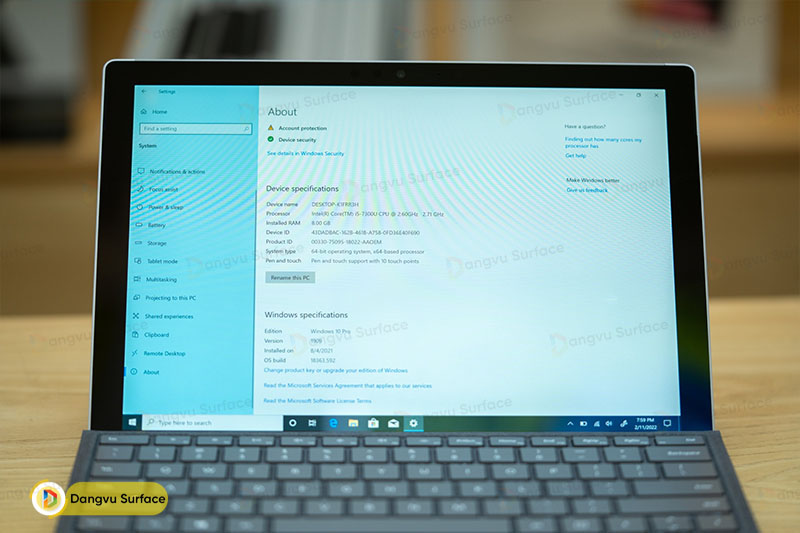 Surface Pro 5 có sự đa dạng trong cấu hình, và điều này được tiếp nối ở Pro 6