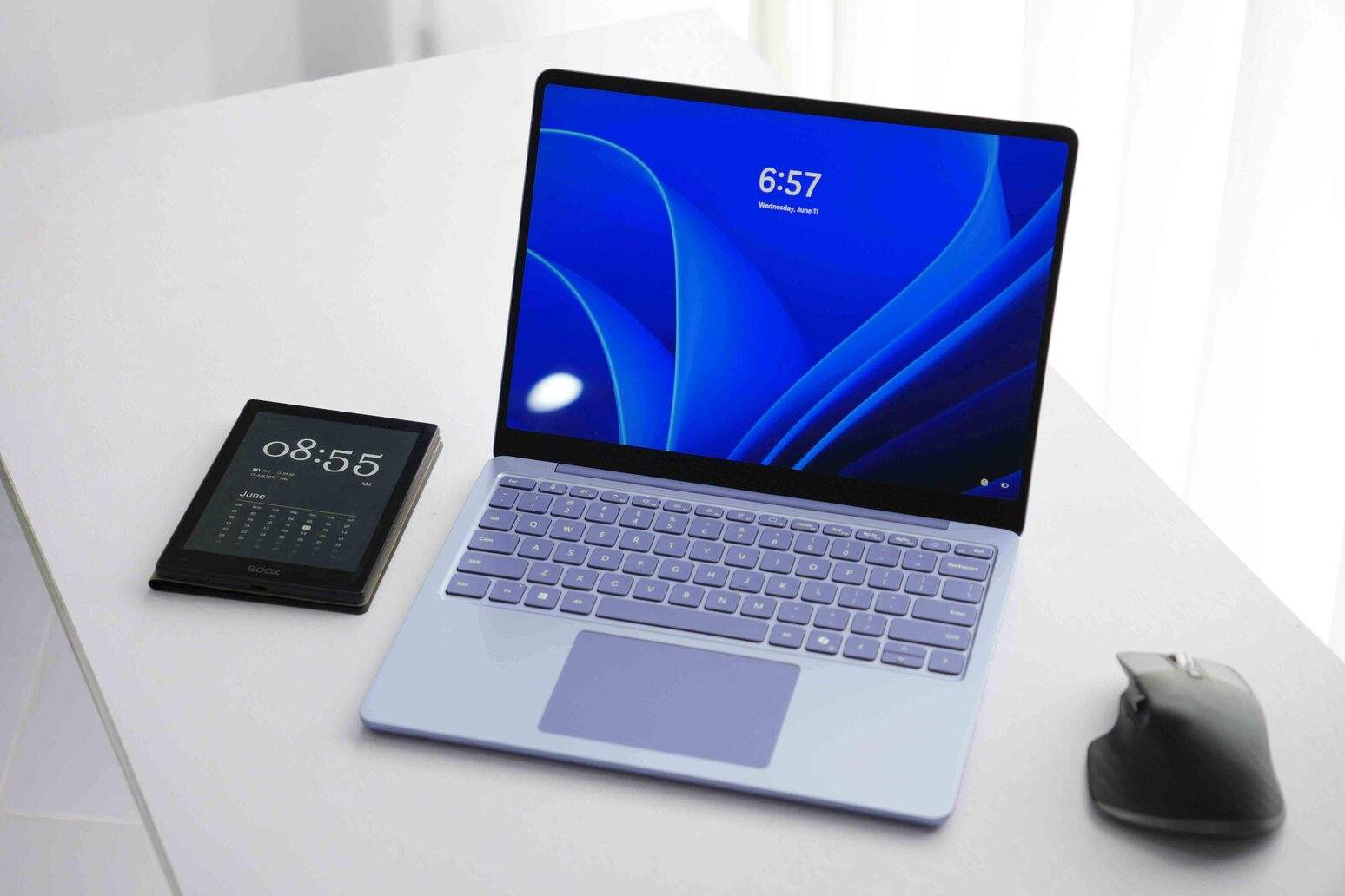 Cả Surface Laptop 13” vs Surface Laptop Gen 7th đều sở hữu bàn phím layout 68%