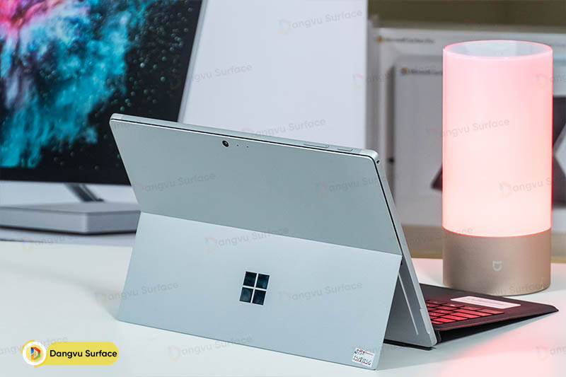 Surface Pro đời mới hay cũ đều có kiểu dáng thiết kế giống nhau