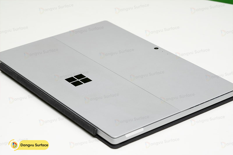 Pro 6 bản màu xám hiện tại cũng có sẵn tại Đăng Vũ Surface.