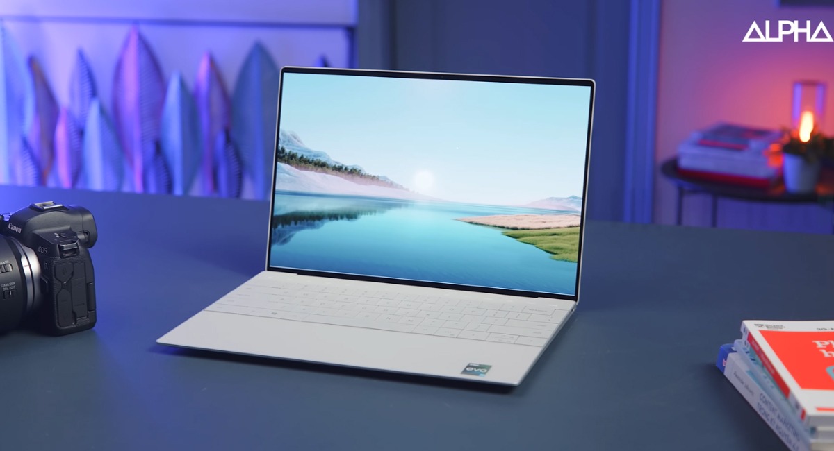 Dell XPS có đến 4 cạnh viền siêu mỏng