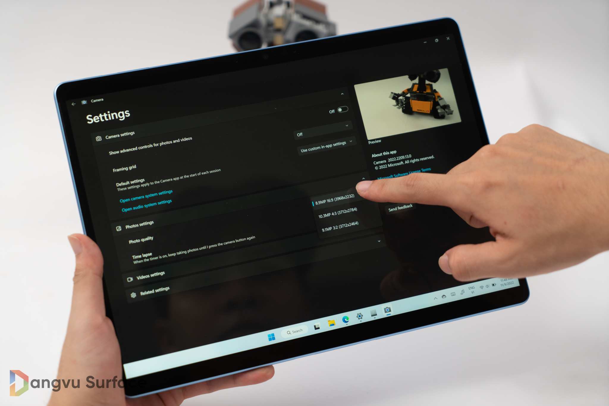 Surface Pro 9 còn được trang bị khả năng cảm ứng vô cùng nhạy bén với 10 điểm chạm