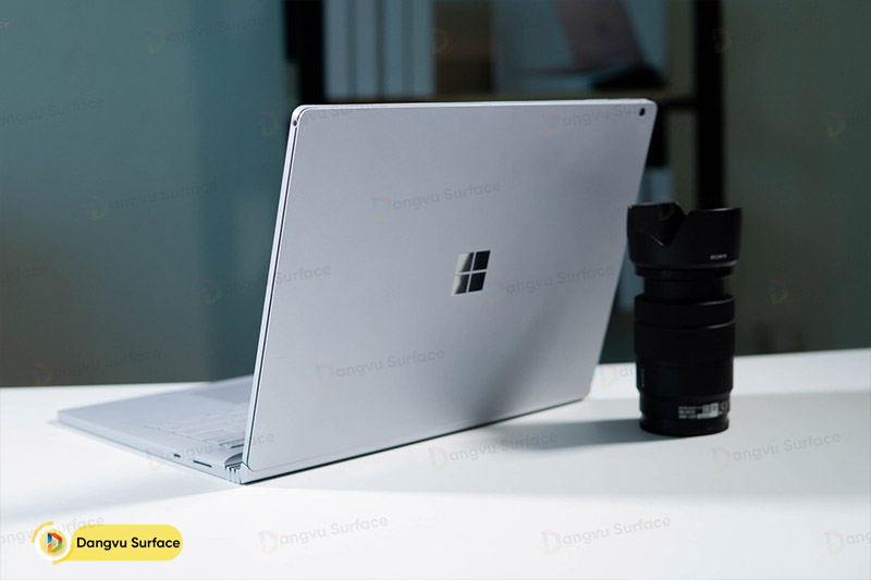 Thiết kế vỏ nhôm Magie nguyên khối trên dòng Surface Book