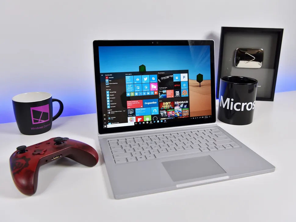 Với việc có một màn hình đẹp và nhiều chế độ sử dụng, Surface rất thích hợp cho sinh viên ngành đồ họa
