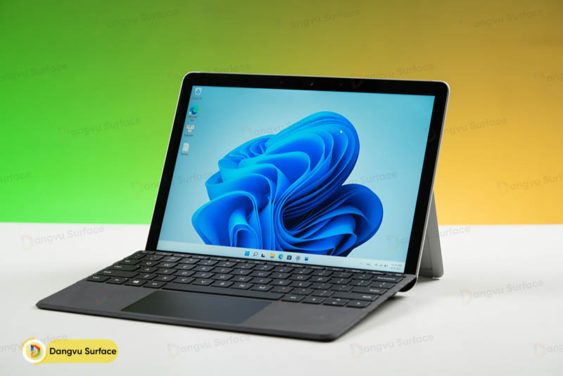 Màn hình 10.5 inch với viền mỏng của Surface Go 3 mang đến độ phân giải hiển thị đáng chú ý