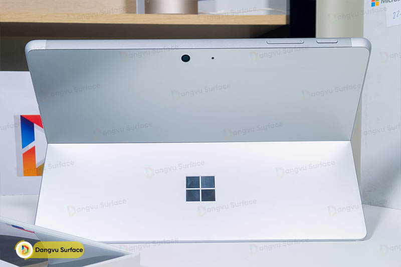 Surface Go 2 sẽ cần phải nâng cấp nhiều để có thể đáp ứng nhu cầu người sử dụng