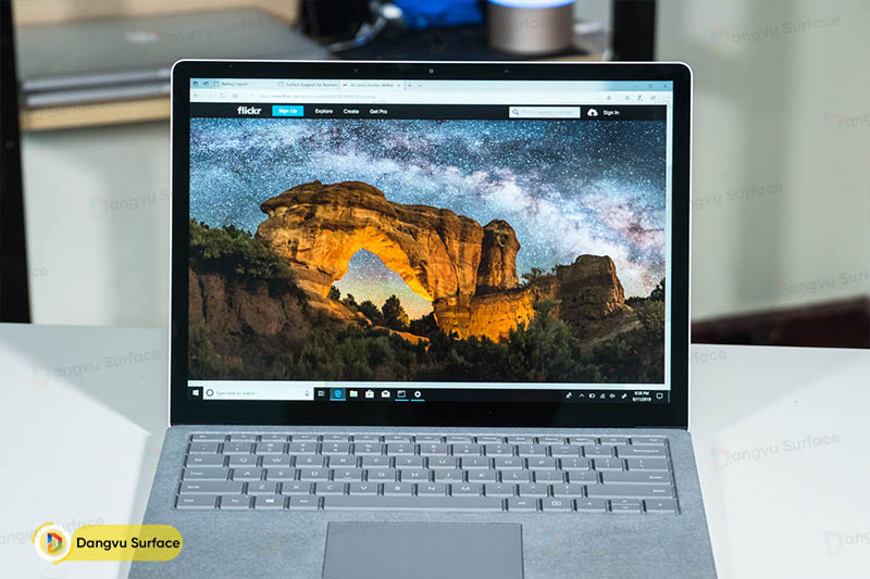Surface Laptop 2 sẽ là lựa chọn sáng suốt cho những dùng Windows 10
