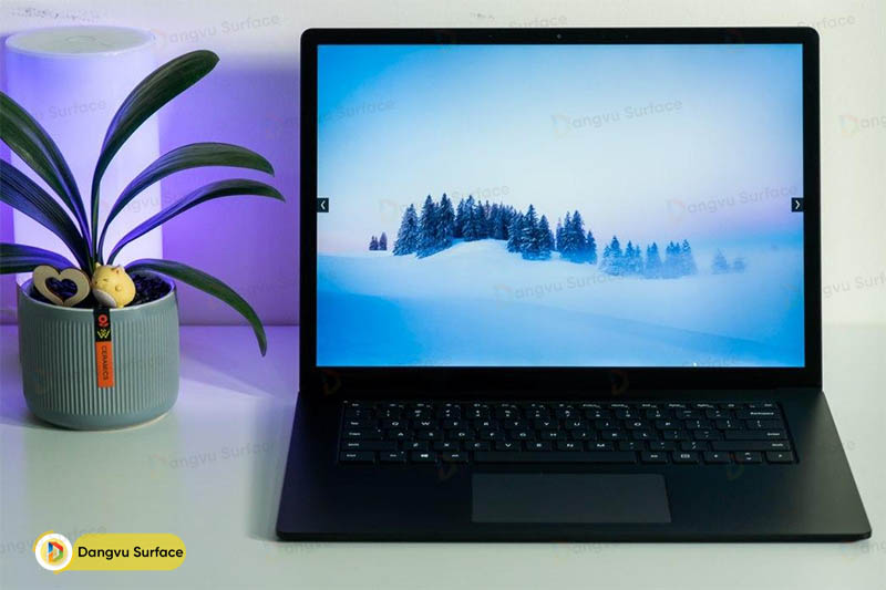 Surface Laptop 3 là mẫu laptop đầu tiên sử dụng con chip Intel thế hệ Icelake