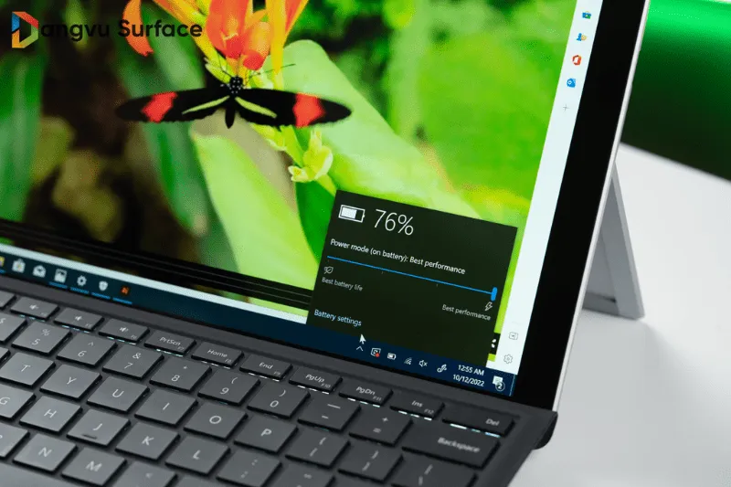 Chiếc Surface Pro 5 thực tế sau khì mình sử dụng thì khoảng 2 – 3 giờ với độ sáng 100