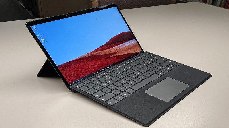 Người dùng có nên đặt cược và mua Surface Pro X