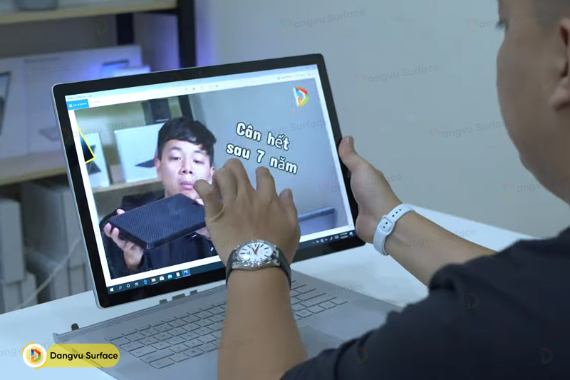Bài viết dưới đây sẽ lý giải vì sao Surface Book 3 lại bỏ SSD128GB