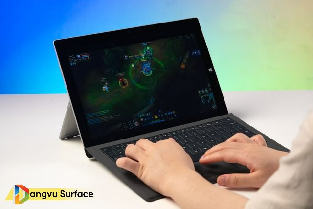 Có khá nhiều dòng máy mới ra mắt mà thông số có khi còn chẳng bằng Surface Pro 3