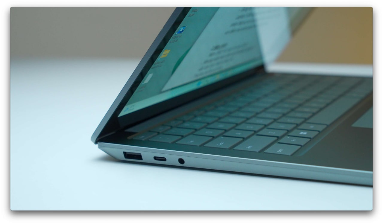 CPU AMD ko trang bị được cổng thunderbolt 4 như CPU intel