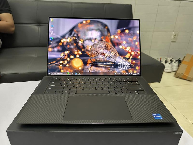 Dell hướng đến sản phẩm laptop hiệu năng cao nên bộ nhớ trong cũng rất lớn