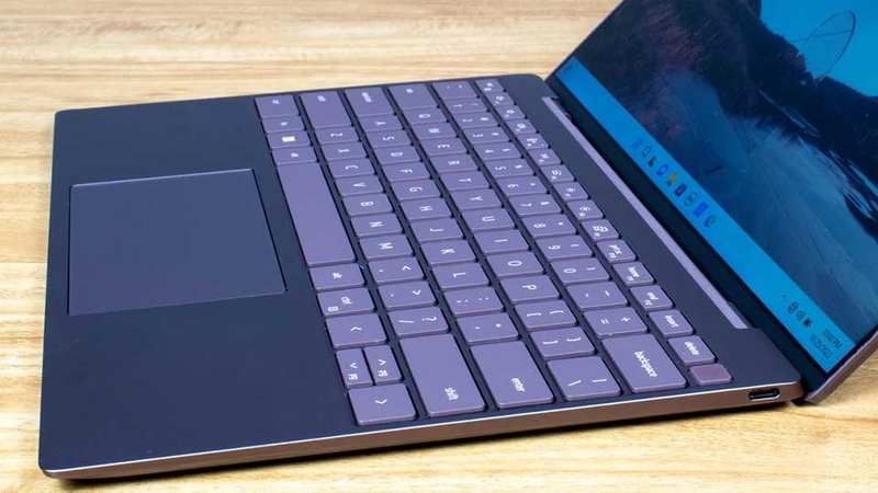 Dell 9315 đã được dàn cổng UDell 9315 đã được dàn cổng USB- Type C đều sang 2 bên máySB- Type C đều sang 2 bên máy