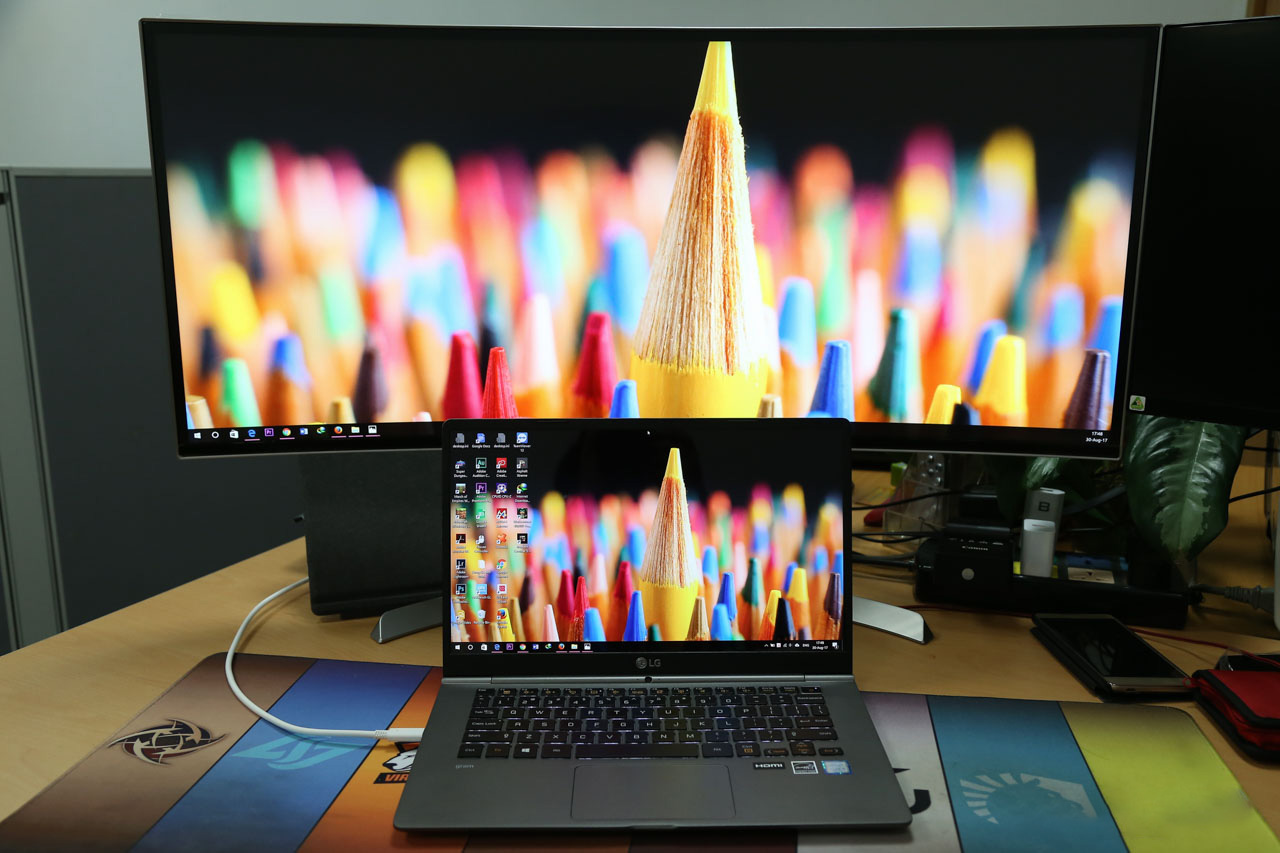 LG Gram 14 2023 được yêu thích khi có khả năng sạc nhanh với mức công suất vô cùng vượt trội