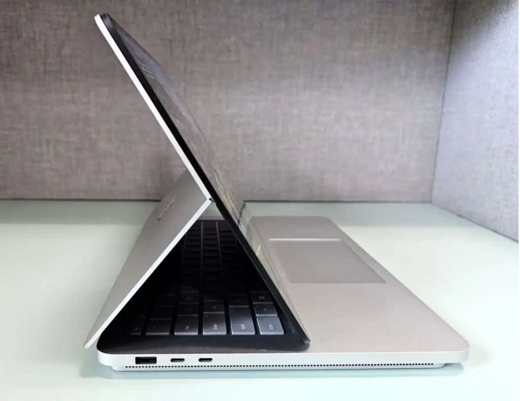 Việc bổ sung thêm các cổng đã cho phép kết nối linh hoạt hơn trước