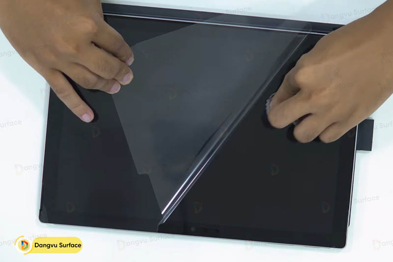 Khách mua máy tại Shop sẽ được gói dán màn trong thời gian bảo hành