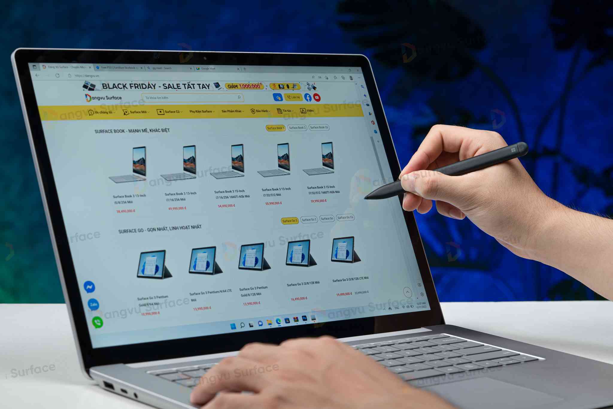 Surface Laptop 5 được bán với giá hơn 25 triệu VNĐ cho bản 13” core i5/8/256 tới hơn 43 triệu VNĐ cho bản 13” core i7/16/512