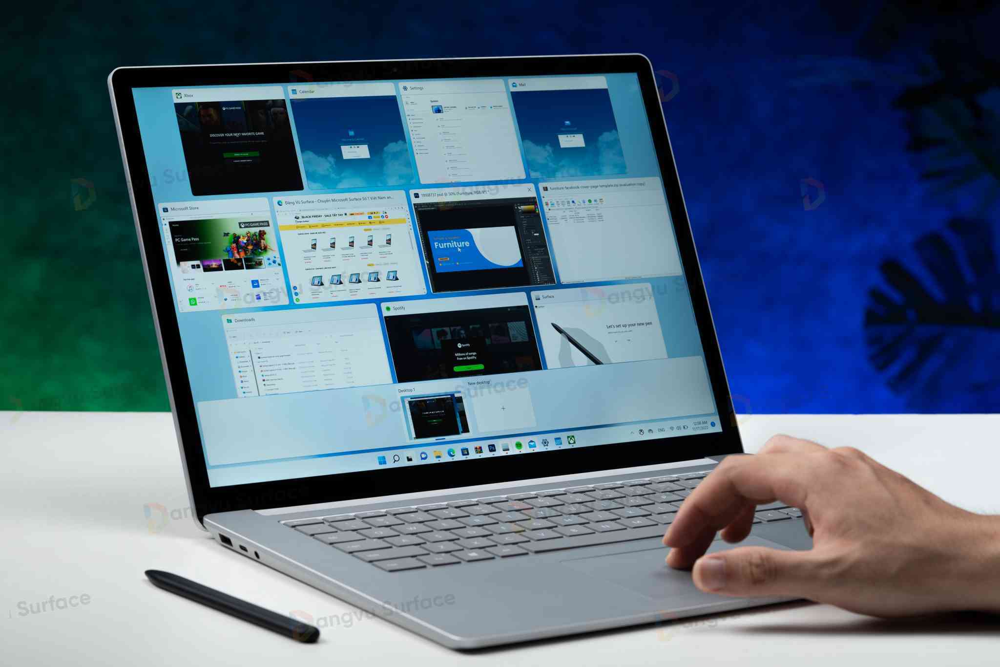Surface Laptop 5 thì thời lượng pin có thể hoạt động liên tục lên tới 7 tiếng 51 phút với độ sáng trung bình
