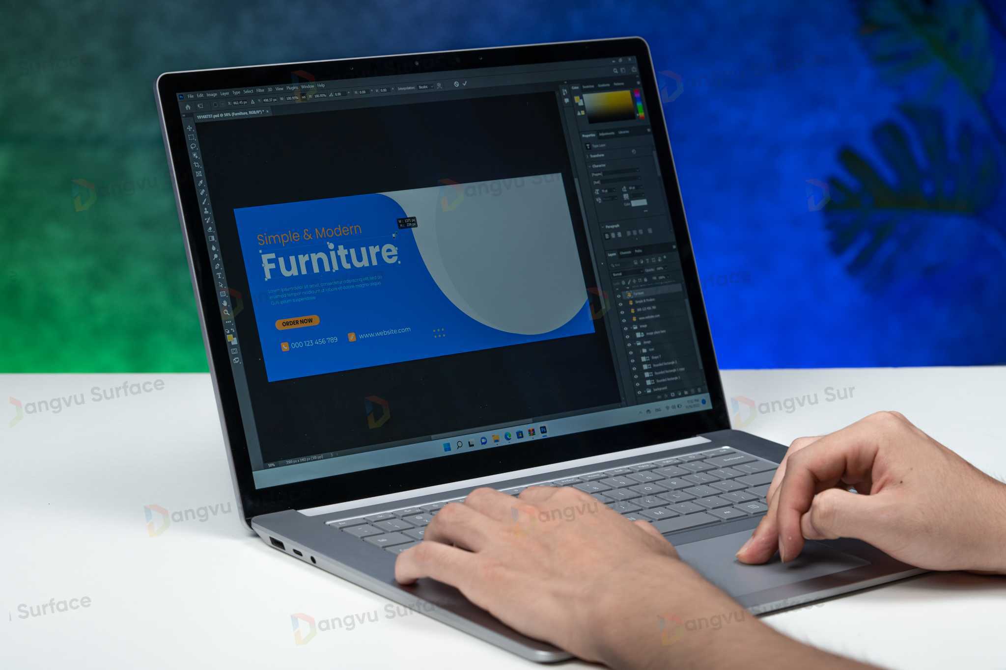 Bàn phím trên Surface Laptop 5 với hành trình phím 1,3 mm được nhận xét là thiết kế bàn phím hoàn hảo