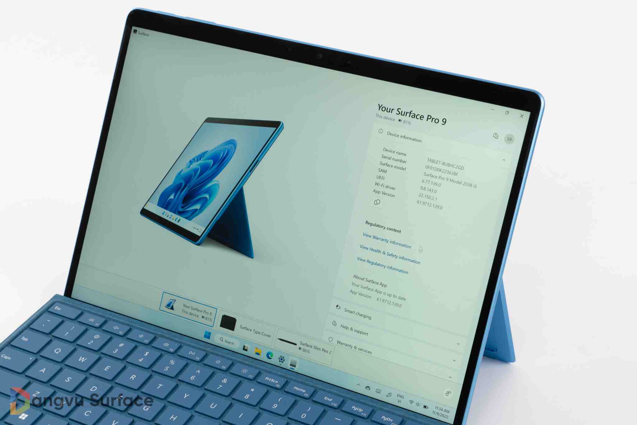 Surface Pro 9 sở hữu tỷ lệ khung hình 3:2 giúp hỗ trợ tốt hơn trong công việc và giải trí. So với Gram 14 2023 của LG với tỷ lệ 16:10