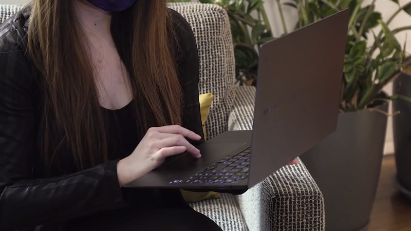 Samsung Galaxy Book Pro 15 (2021) thực sự phù hợp với người dùng văn phòng, doanh nhân hay học sinh, sinh viên