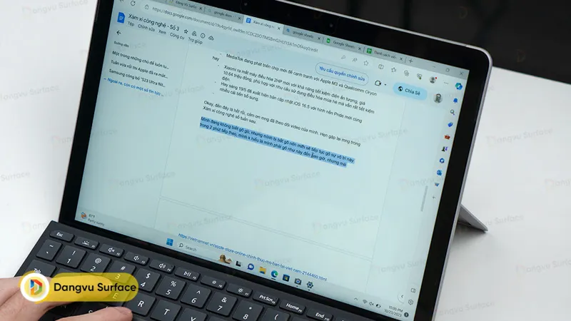 Surface Go 4 là thiết bị lai hoàn hảo cho người dùng làm các công việc văn phòng khi sử dụng hệ điều hành Win 11