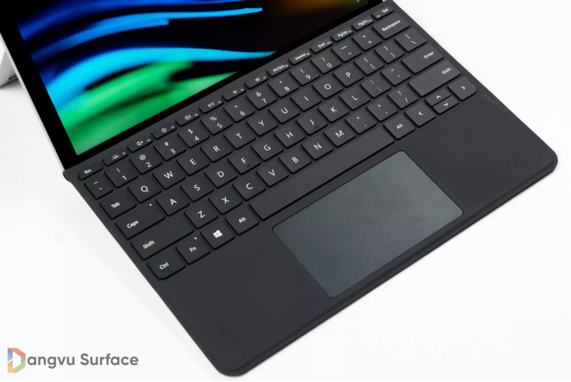 Trọng lượng của thiết bị Go 4 vốn đã vô cùng nhẹ