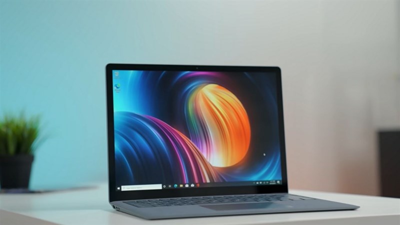 màn hình 15 inch của Surface Laptop 4 đạt độ phủ không gian màu DCIP3 78%