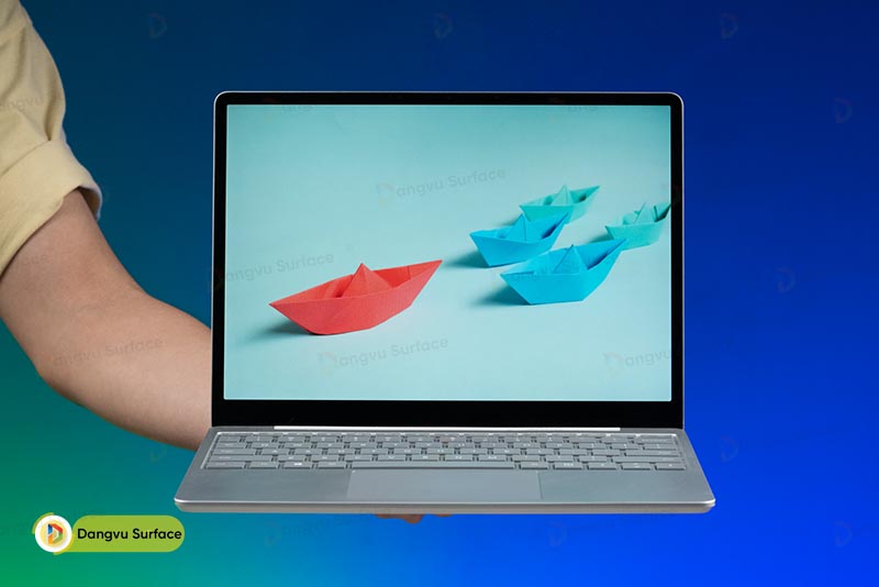 Độ hoàn thiện về màu sắc không có sự khác biệt so với Laptop Go 1