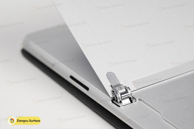 Bản lề của Surface Pro X