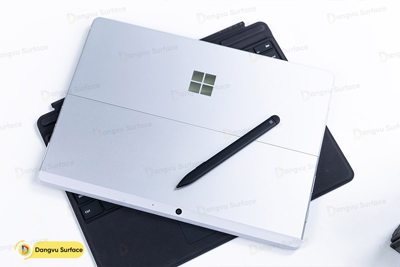 Máy có thêm màu bạc – Platinum sang chảnh truyền thống