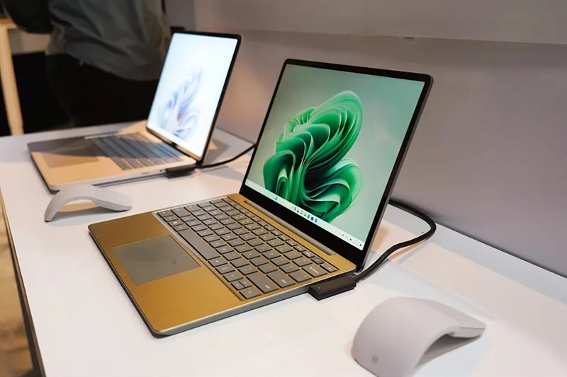 Nên mua các sản phẩm Surface ở đâu tốt?