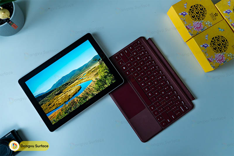 Nhờ sự nhỏ gọn nên dòng máy này dùng giải trí tối ưu hơn các dòng khác