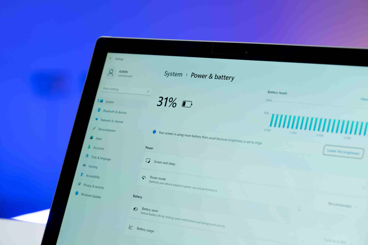 Việc phần mềm xung đột cũng là một nguyên nhân khiên thời lượng PIn của Surface Pro 7 giảm